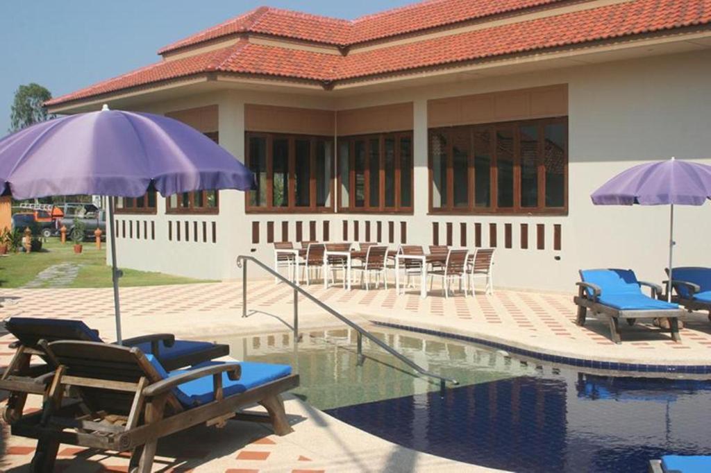 Garden Hills Villa Resort Cha-Am Buitenkant foto