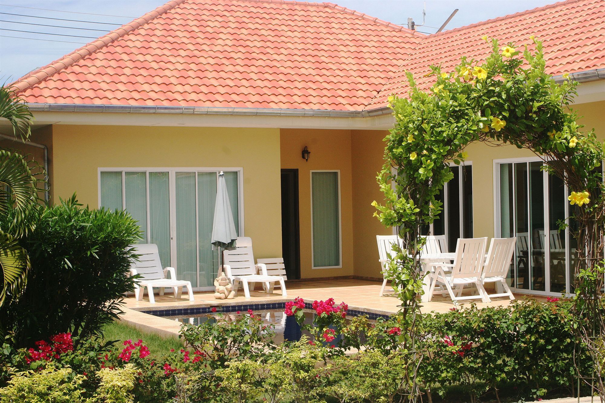 Garden Hills Villa Resort Cha-Am Buitenkant foto